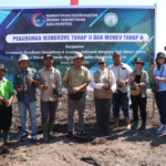 Tingkat Hidup Capai 90%, GAPKI Bersama Kemenko Marves Lanjutkan Program Penanaman Mangrove di Kumai